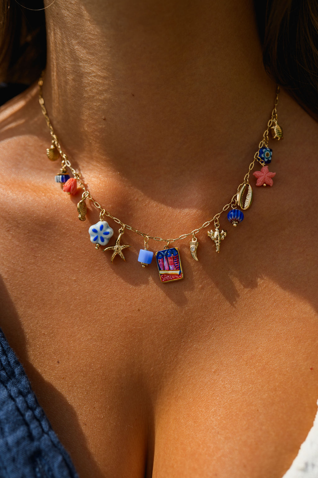 Collier Juma - doré et bleu