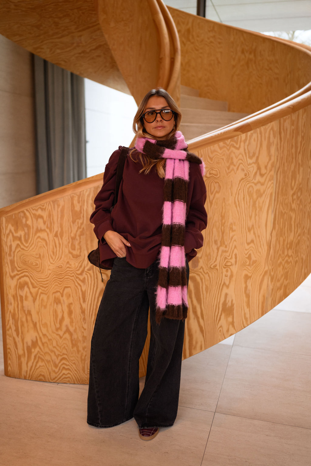 Echarpe Stina - à lignes brunes et roses