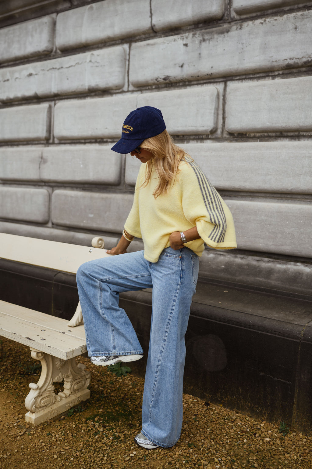Pull Larry - jaune