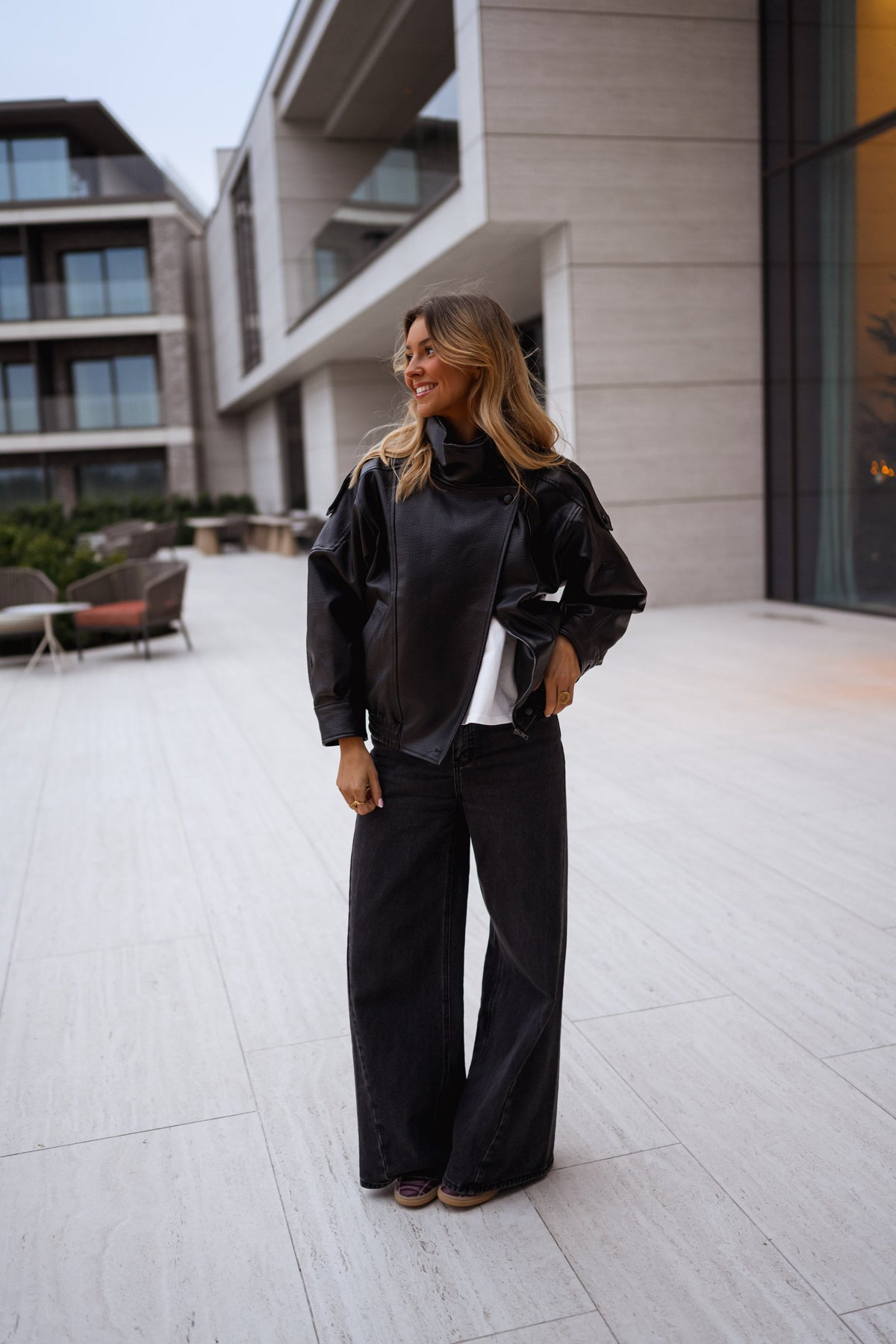 Veste Deborah - en simili cuir noir